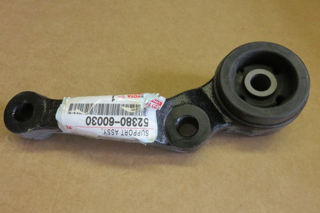 5238060030,SUPPORT ASSY, FRONT DIFFERENTIAL,كرسي دفرنس