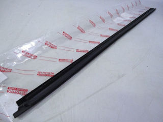 681610K010,WEATHERSTRIP ASSY, FRONT DOOR GLASS, OUTER RH,زيق