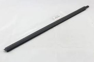 681630K020,WEATHERSTRIP, REAR DOOR GLASS, OUTER RH,مسطرة زجاج باب خلفي يمين